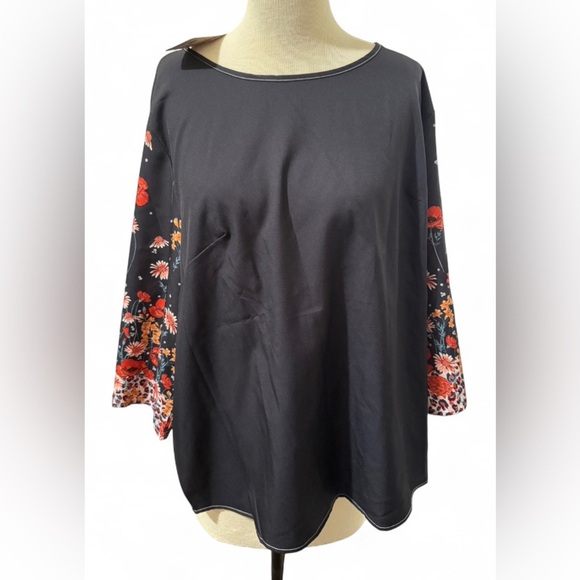 Emery Rose Floral Long Sleeve Navy Top Women’s Size 1XL (New with Tag) - Picture 1 of 3